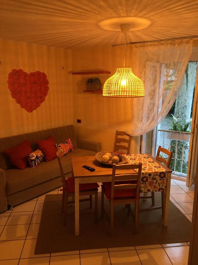 Petit Bijou Lägenhet Varenna Exteriör bild